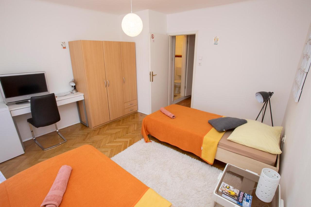Cozy Room With Own Bathroom In The Old Town 斯普利特 外观 照片