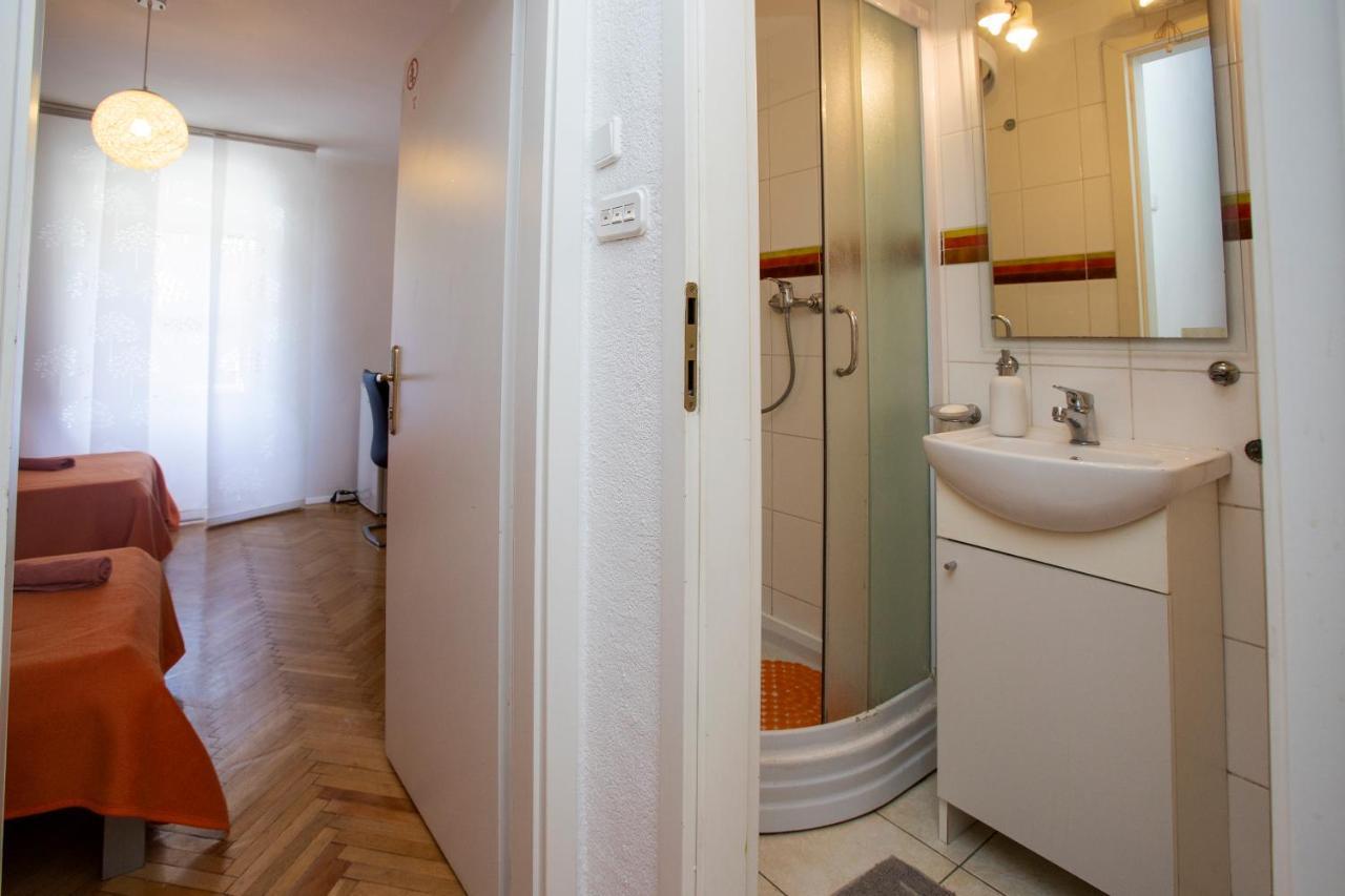 Cozy Room With Own Bathroom In The Old Town 斯普利特 外观 照片